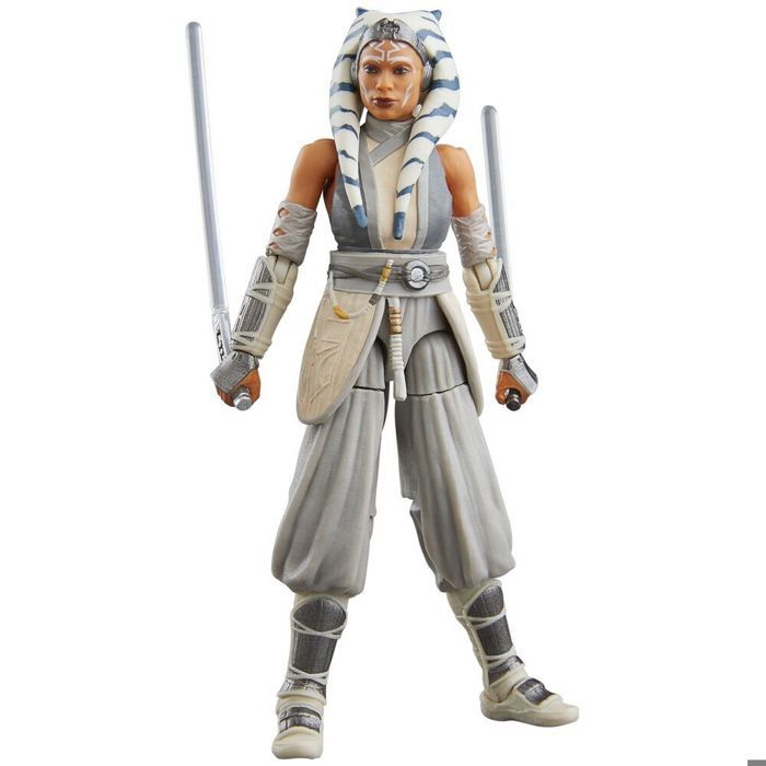 Figurine - hasbro - ahsoka tano - 9,5 cm - articulée - sabres laser inclus