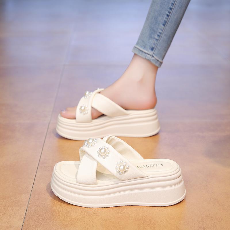 Thick-soled Cool Slippers Female 2025 Summer New Rhinestone Flower Fairy Wind Temperament One-word Slippers Vacation Beach Shoes