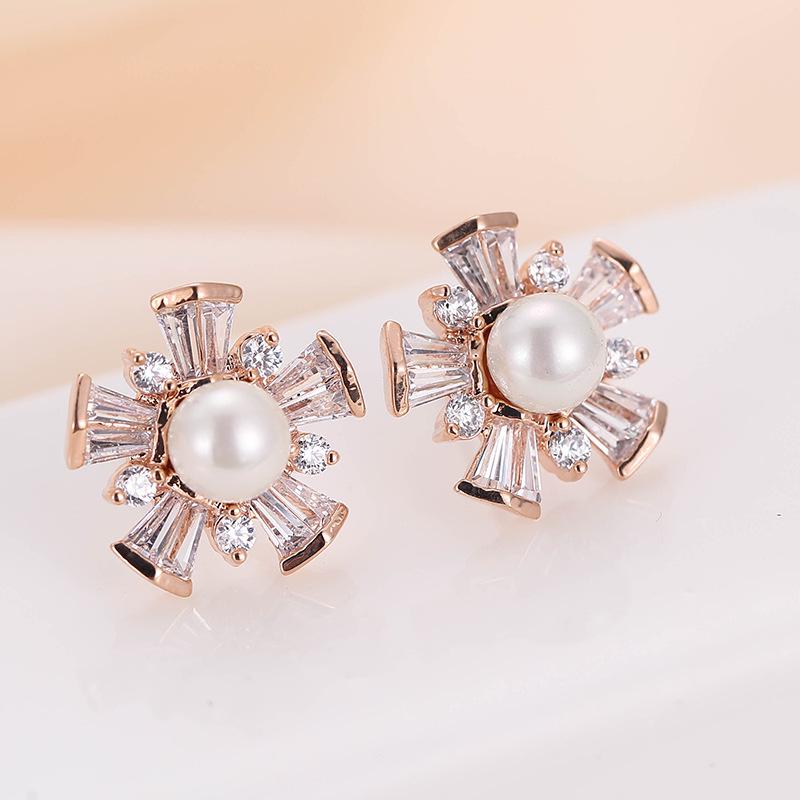 Nordic Silver-White Crystal and Pearl Earrings - Elegant Stud Accessories for Women
