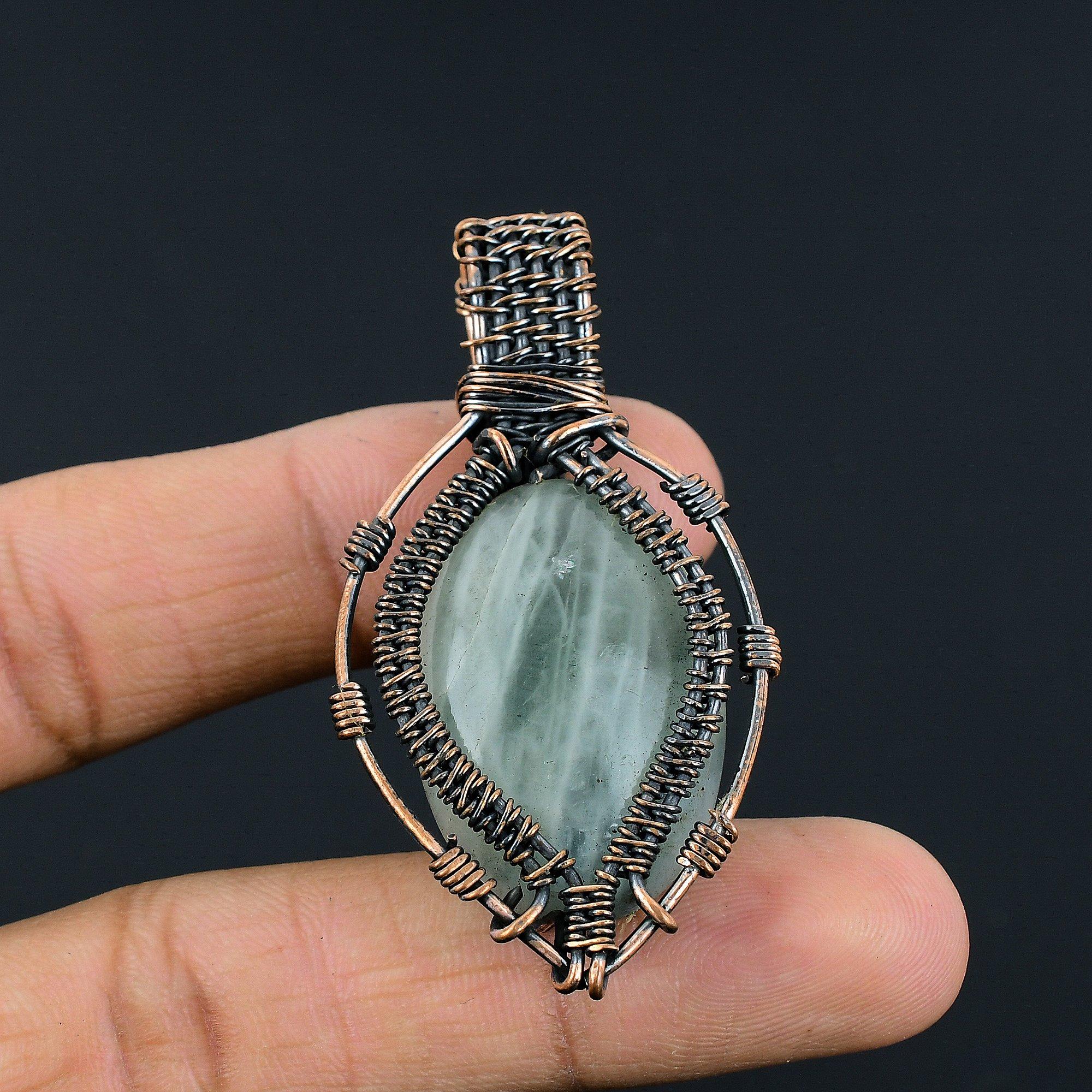 

Подвеска Аквамарин 999 Медная проволока, Ручная работа Подвеска с драгоценным камнем, Подарки для жены Совершенно новая подвеска 2.55 Inches