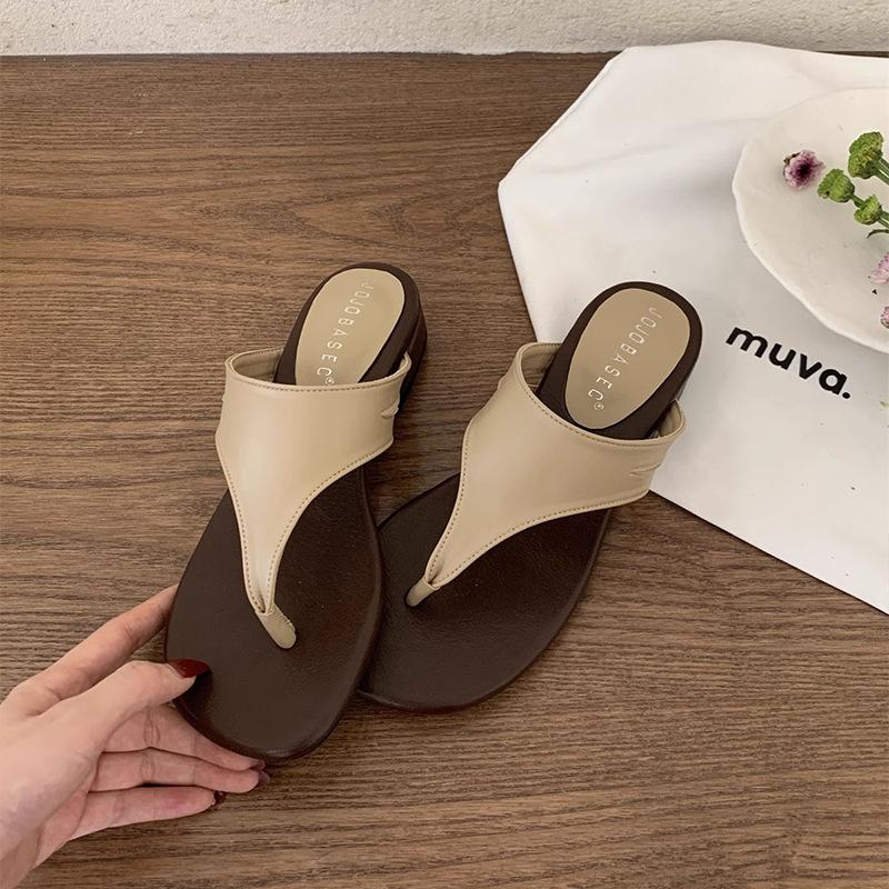 

Шлепанцы на толстом каблуке женские для улицы летние новые корейские шлепанцы сандалии с перемычкой между пальцами фея ветер французские красивые сандалии 35 хаки