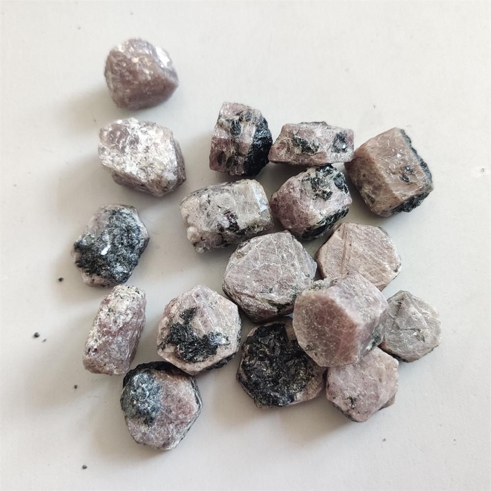 Natural Real Ruby Corundum Stones Ruby Gemstone Stones for Jewelry Irregular Ultraviolet Fluorescent Stone and Crystals Stone