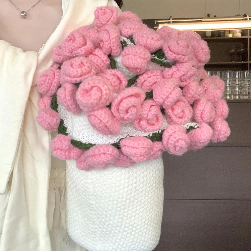 Handmade Knitted Rose Bouquet Round Crochet Flower Blanket