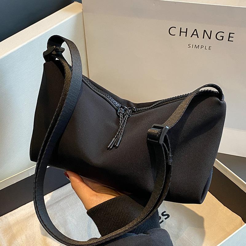 Torba o dużej pojemności damska letnia wszechstronna nowa wysokiej klasy torba na ramię listonoszka popularna tekstura torba poduszka