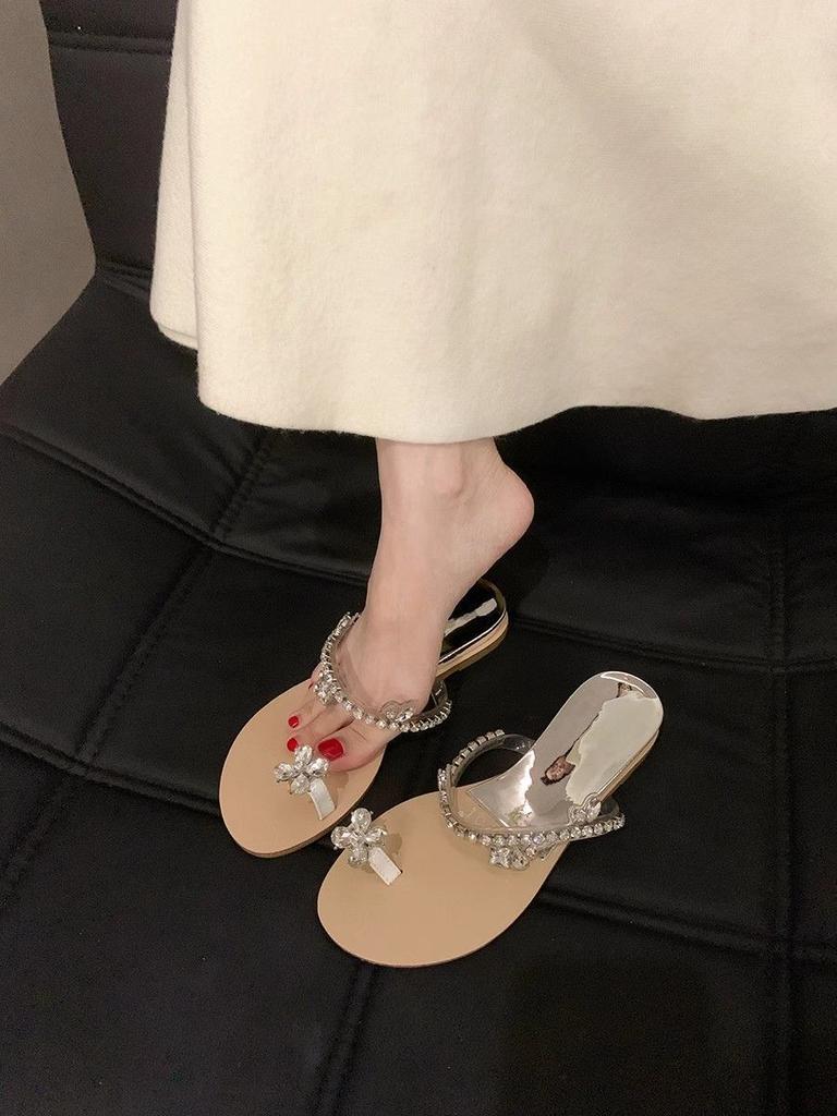 Fairy Wind! Internet Celebrity Rhinestone Slippers Female Outer Wear 2025 New Slope Heel Set Toe Versatile Flat Bottom Cool Slippers