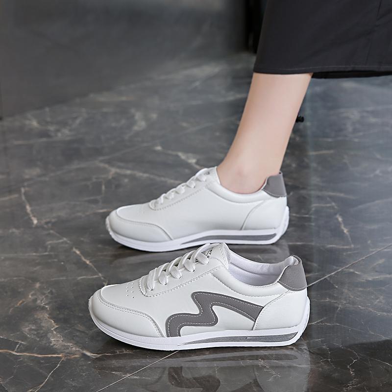 New  Women Casual Walking Shoes Summer Flat Lace Up Leather High Quality Sneakers Flat-Bottomed Female Gump Sneakers