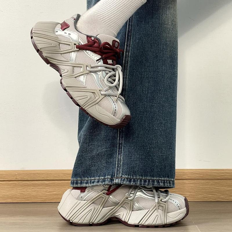 Soft! Internet celebrity popular thick-soled dad shoes women's thick-soled gray lace-up casual shoes 2025 new small sneakers