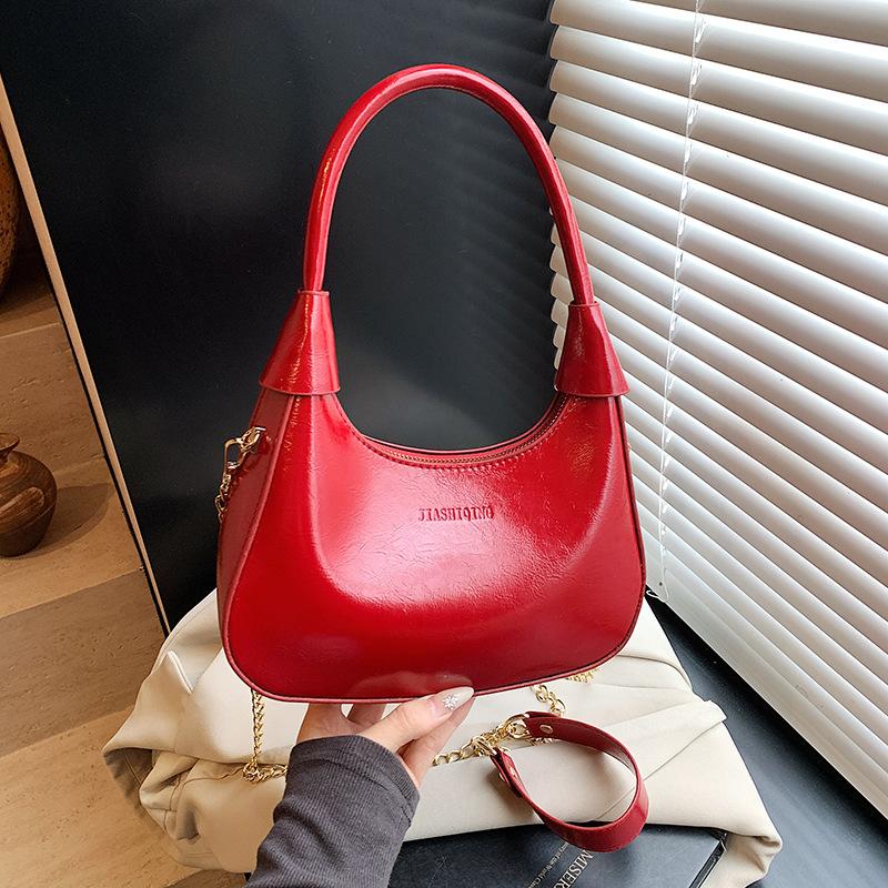 

This year s popular fashion Korean version shoulder bag women s 2025 spring new ins solid color gentle small square bag niche червоний