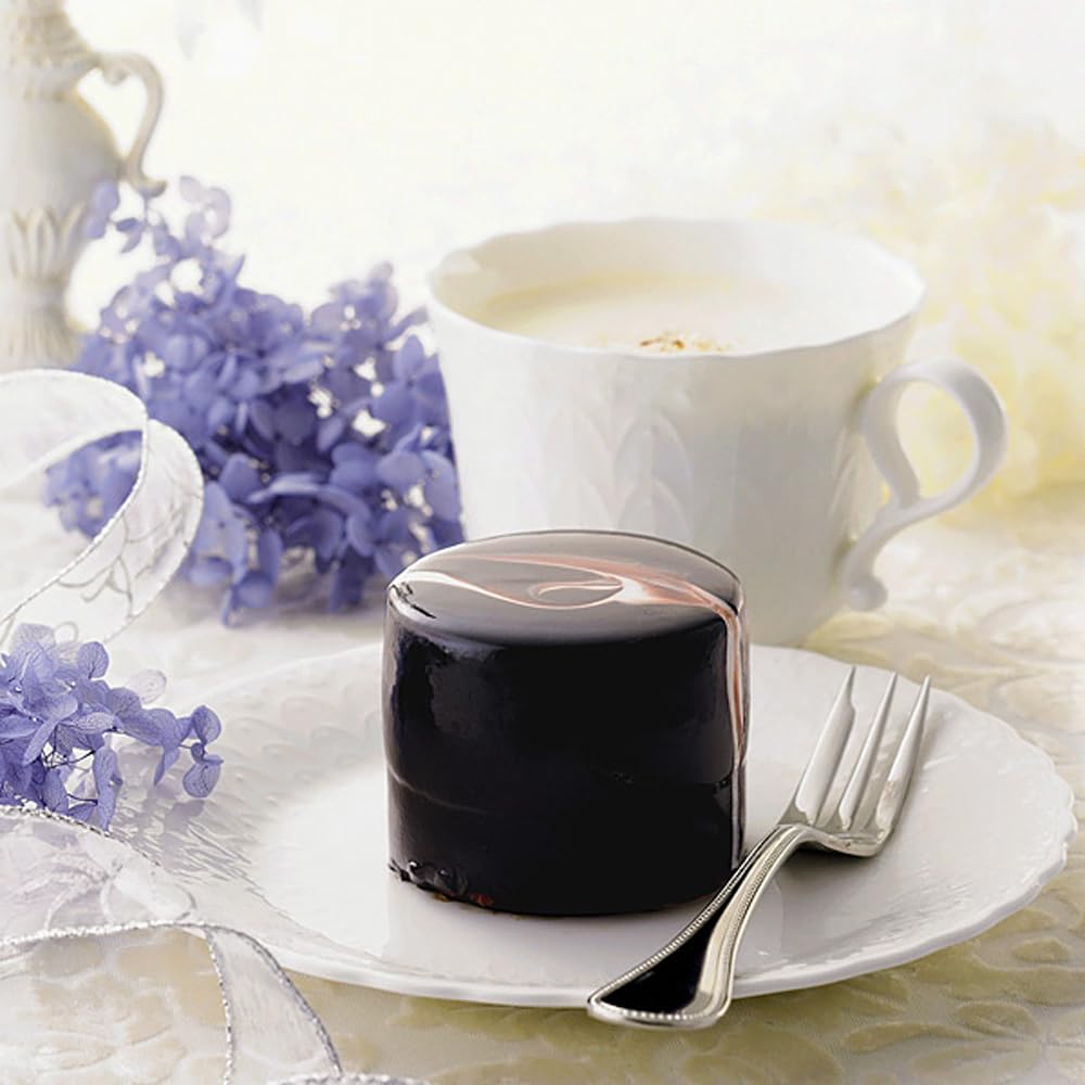 NARUMI Silky White Dinnerware Set, Cute Relief Design, 6-Piece Set for 2, Microwave and Dishwasher Safe, Gift Boxed, 9968-23397