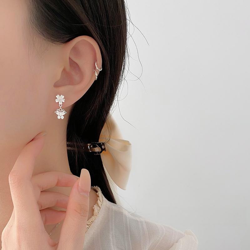 Exquisite Flowers Butterfly Earrings for Women with Light Luxury High-end Temperament Sweet Earrings