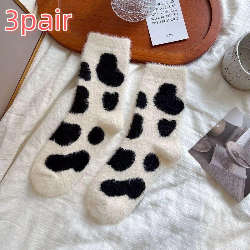 

3 Pairs Cartoon Cute Cow Mink Velvet Socks Women Winter Soft Fleece Plush Warm Sleep Boot Socks Y2K Furry Thermal Dinosaur Socks