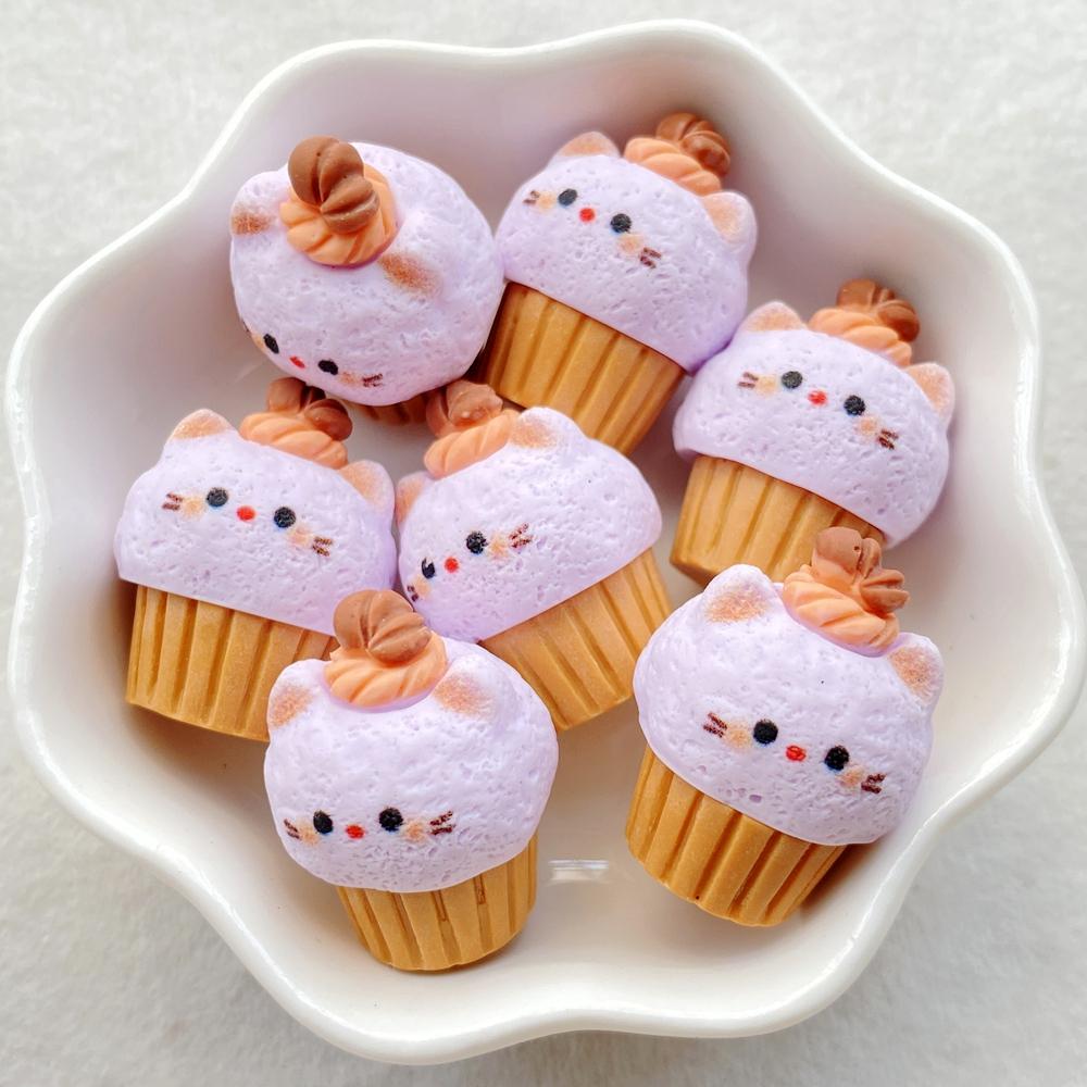 5pcs Kawaii Cute 3D Cartoon Three-dimensional Cat Ice Cream Resin Scrapbook Figurines DIY Home Decor Crafts