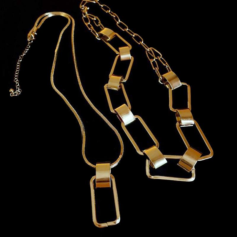 Minimalist Multi-Layer Stackable Clavicle Necklace - Trendy, Versatile Design for Women