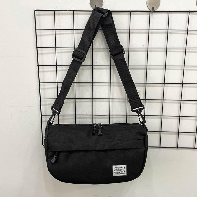 

Японская повседневная сумка-мессенджер, модная универсальная спортивная сумка через плечо для мобильного телефона 2024 года, новая модная сумка для пары, дорожный рюкзак чёрный