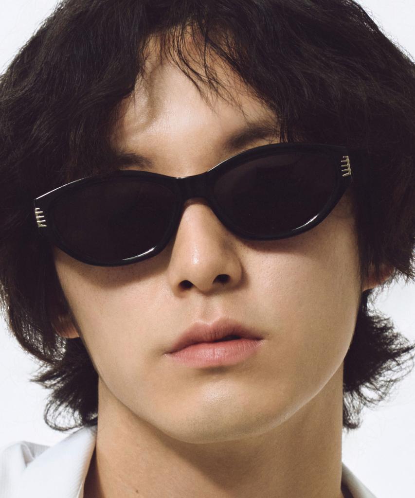 Hangeul [X Standard] Oval Sunglasses Black