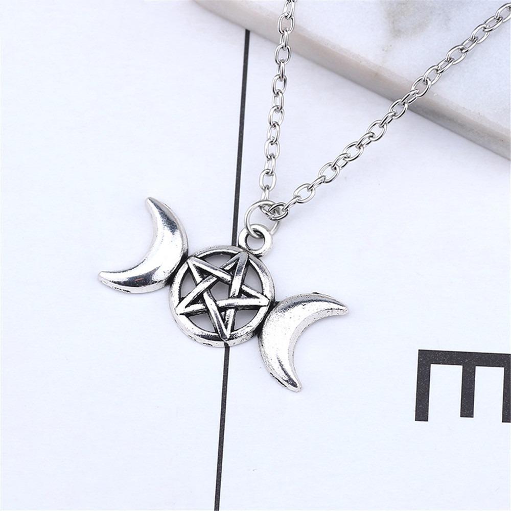 Vikings Retro Symmetry Moon Hollowed-out Five-pointed Star Pendant Necklace for Women Simple Fashion Jewelry Accessories Gifts