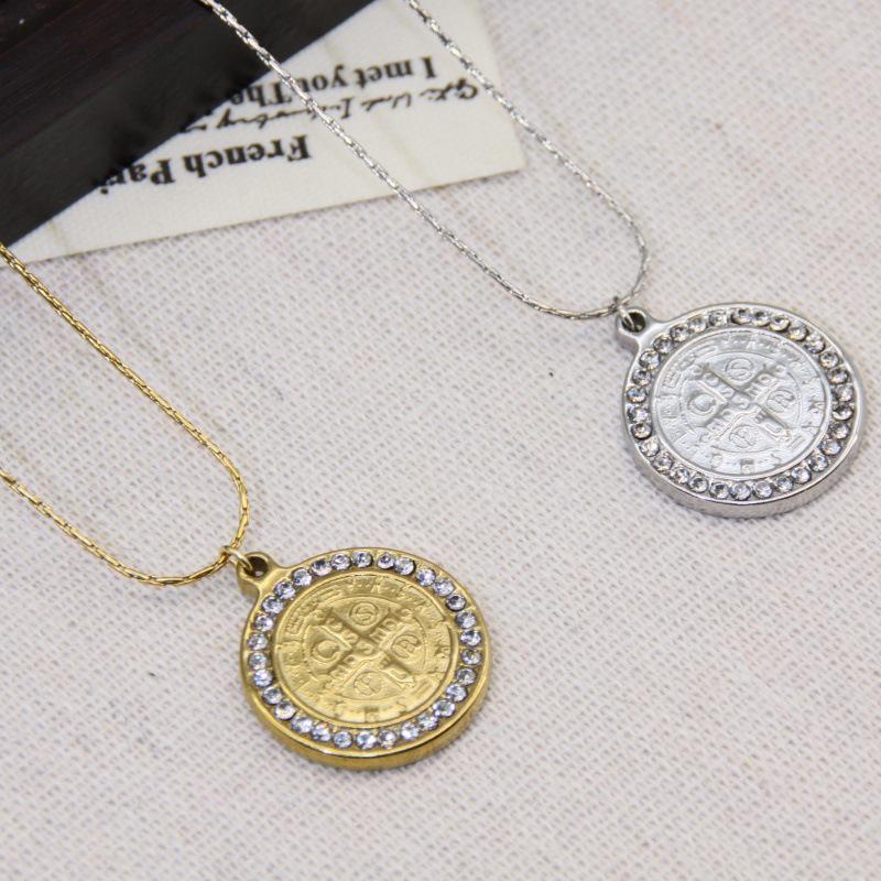 Unisex 18K Gold Rhinestone Pendant Necklace with Titanium Steel Chain