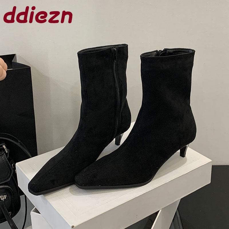 Mode Mode Niedriger Absatz Schuhe Flock Damen Knöchel Modern Stiefel Mit Schuhen Spitze Zehenpartie Damen Kurze Stiefeletten Reißverschlüsse Schuhe Damen Pumps