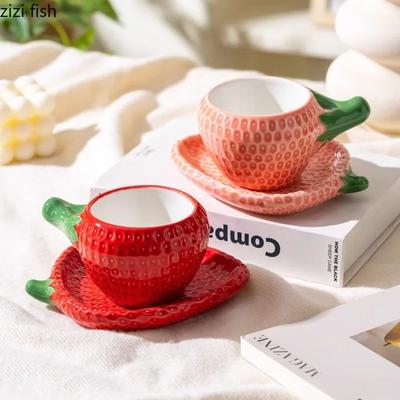 Caneca de Camada Dupla com Cor Sob Esmalte Caneca de Morango Conjunto de Pratos Caneca de Café Prato de Sobremesa Xícara de Leite Xícara de Cerâmica para Casal Copo de Água Xícaras de Chá