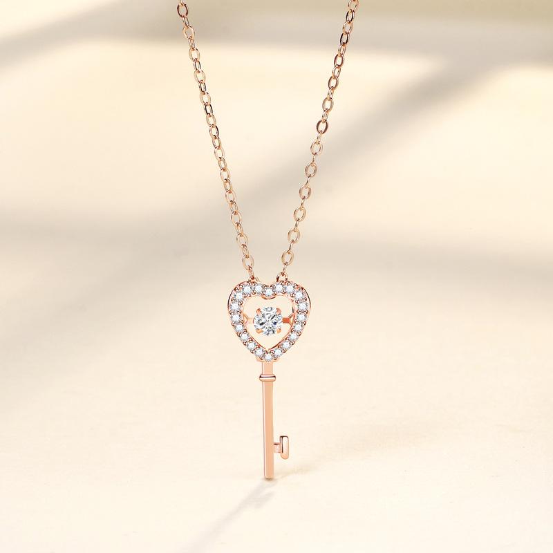 

Ожерелье с ключом в виде бьющегося сердца, женская мода, универсальная, нишевая, изысканный темперамент, высококачественный кулон с любовью для женщин