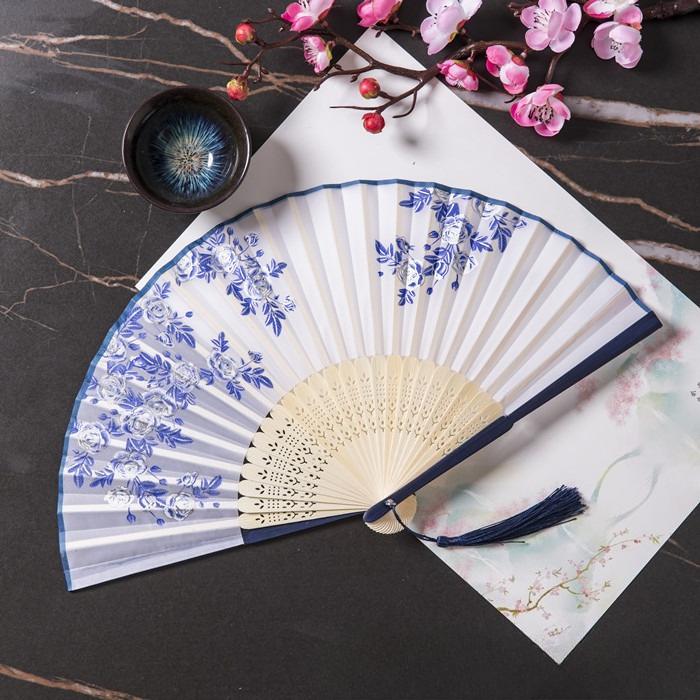 Traditional Chinese Hand Fans, Vintage Folding Fans, Classical Hanfu Dance Accessories, Party Performance Fans, Summer Cool Bamboo Slat Handheld Fans синий
