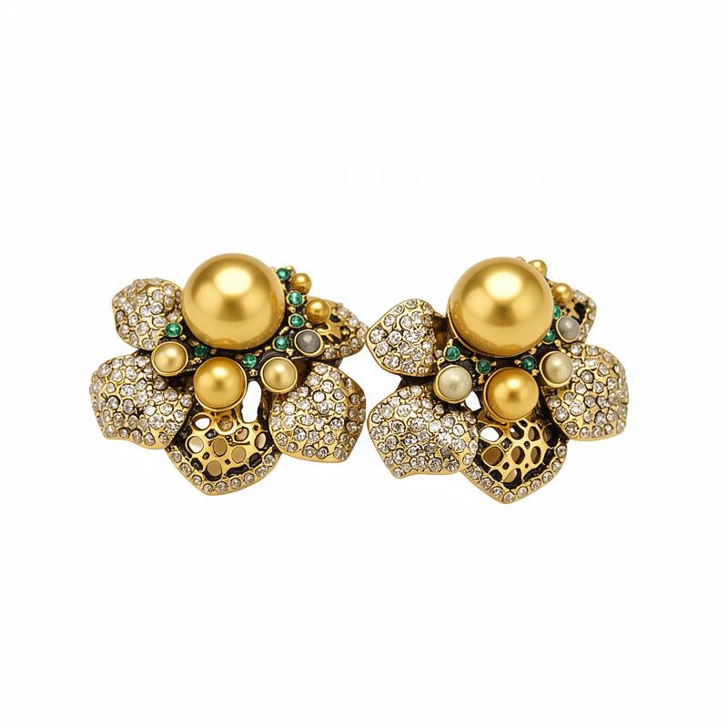 Medieval vintage silver needle with diamonds pearl flower stud earrings exquisite light luxury earrings niche high-end earrings women