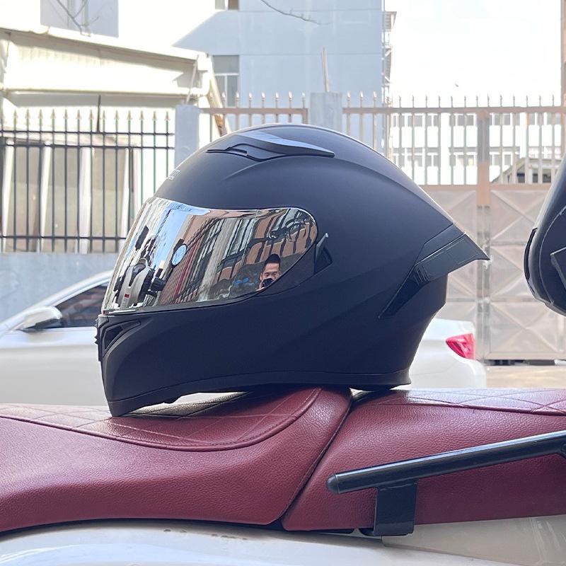 Motorcycle big tail helmet full helmet can be installed Bluetooth headset men's four seasons electric vehicle locomotive riding safety