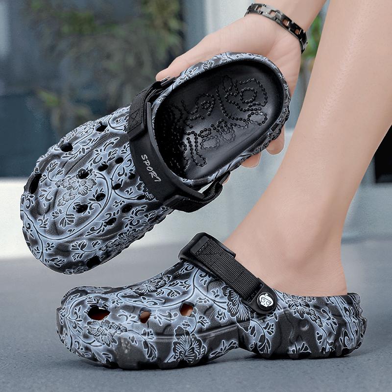Fashion Men Slippers Printing New Men Clogs Light Soft EVA Men's Hole Shoes Outdoor Sandals Home Garden Slides Male Beach Flats