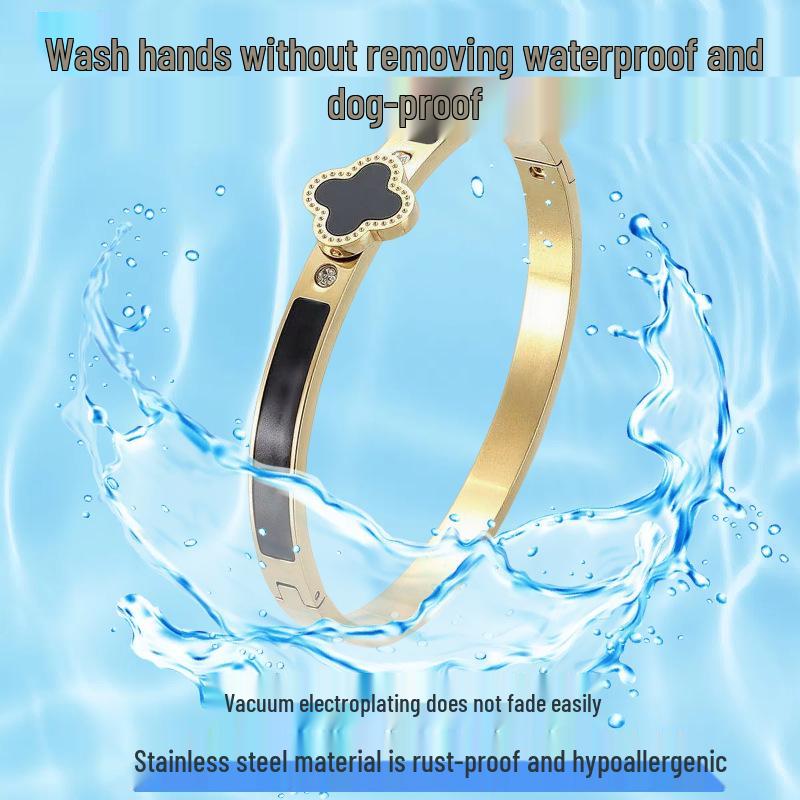 European Style Lucky Four-Leaf Clover Titanium Steel Bracelet - High-End Light Luxury with Excellent Color Retention