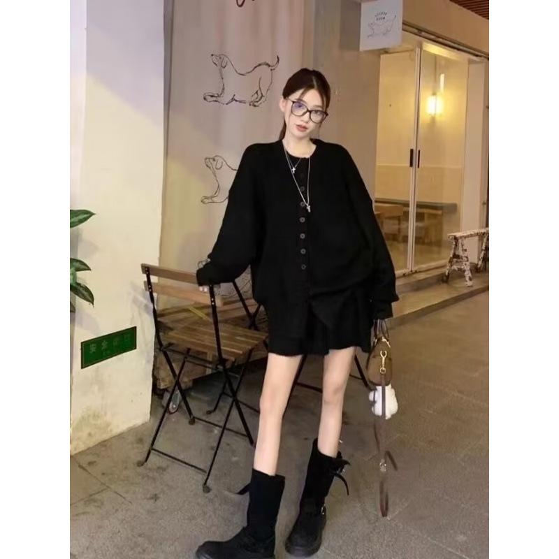 

2025 New Autumn/Winter Maternity Casual Cardigan & Skirt Two-Piece Set Medium