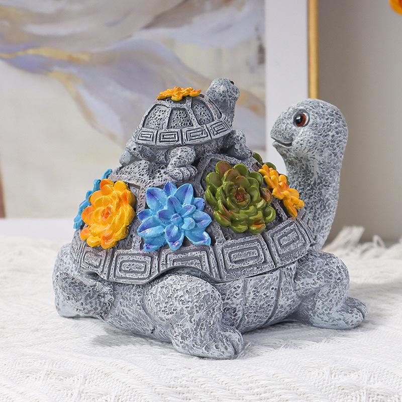 Retro Creative Turtle Ashtray with Lid - Unique Resin Ornament for Home, Bar, or Office