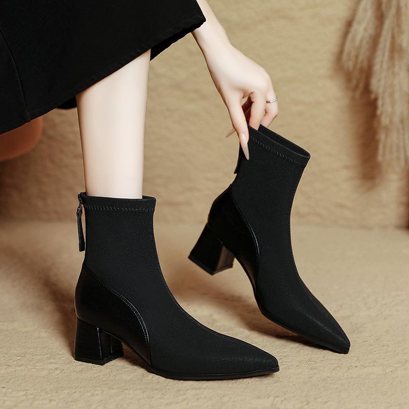 

Остроносые короткие ботинки женские толстый каблук 2025 новые осень и зима мягкая кожа высокий каблук тонкие ботинки ботильоны французские маленькие короткие ботинки 34 чёрный