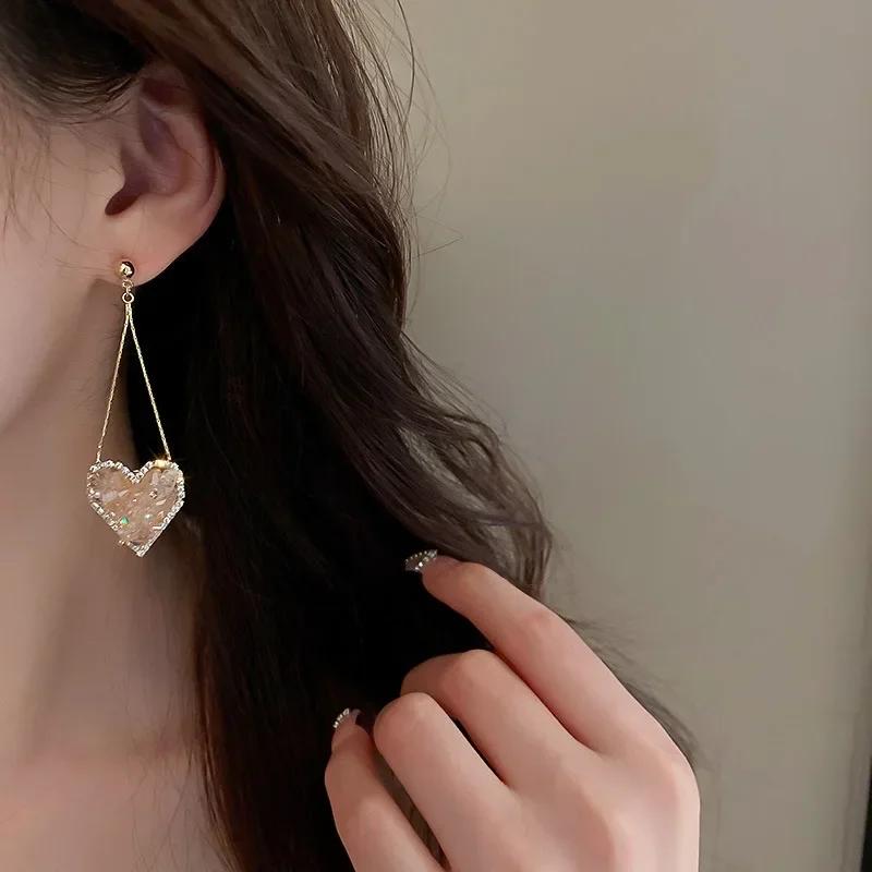 Womens Heart Shaped Dangle Earrings Fashion Long Crystal Pendant Wedding Party Gift Jewelry Accessories Dangling Earrings