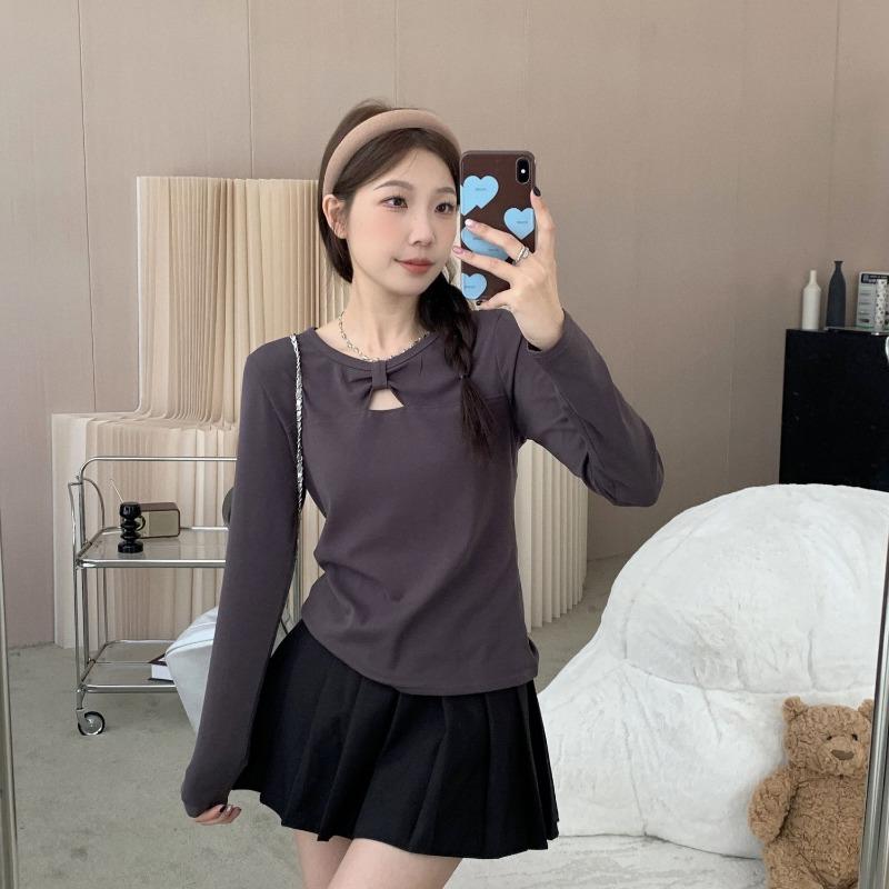 Designed with Careful Design Hollow Twisted Long-sleeved T-shirt Women in Early Autumn New Style Slimming Base
