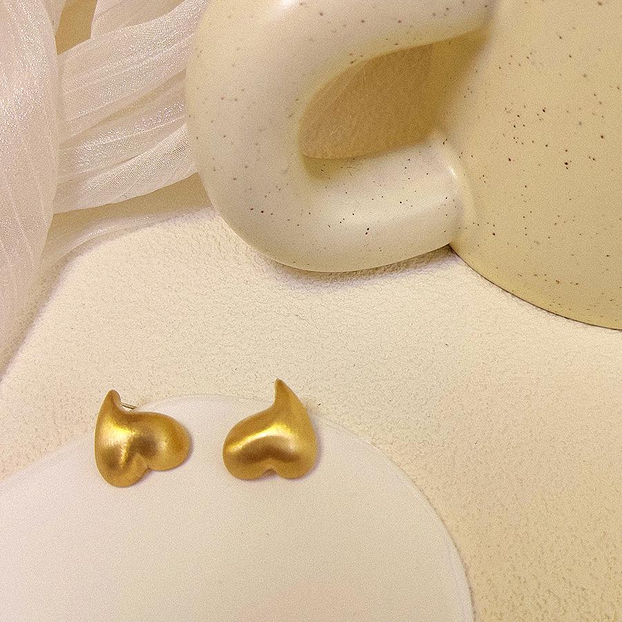 Gold Teardrop Stud Earrings: Unique High-End European and American Design
