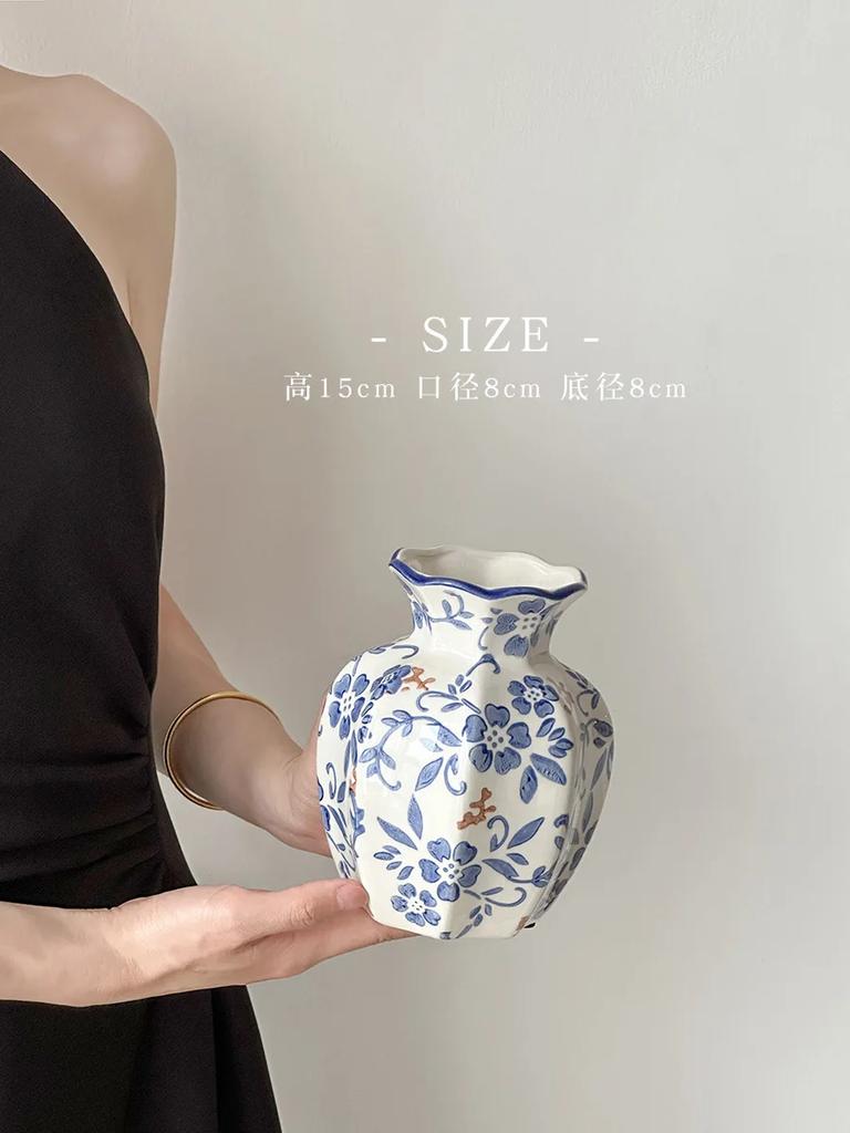 Vintage Ceramic Vase Blue and White Procelain Flower Pot Hand-Painted Vase for Flowers Home Decor Balcony Living Room Decoration