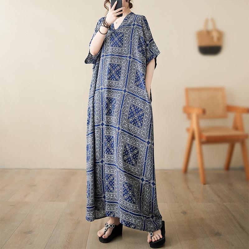 Real shot, spring and summer V-neck thin cotton and linen large size loose literary holiday wind beach skirt retro long robe