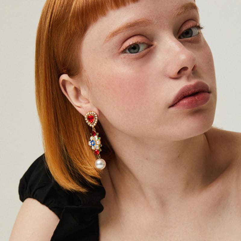 FEVERISH Fruity Heart Earrings Gold
