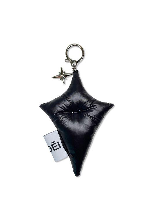 UNDEI BYULNAMI BAG CHARM black