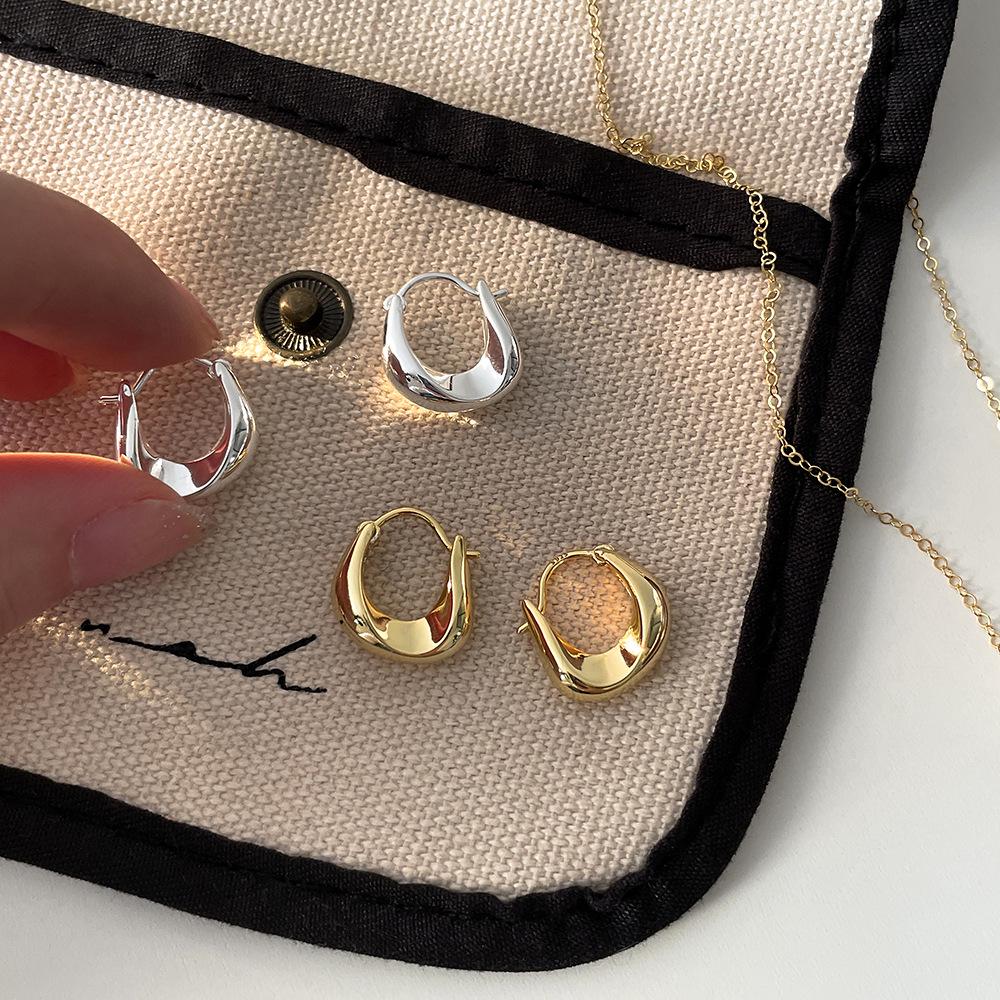 Irregular Niche Design 925 Silver Ear Hoops - Trendy Earrings for a Chic, Fashionable Look