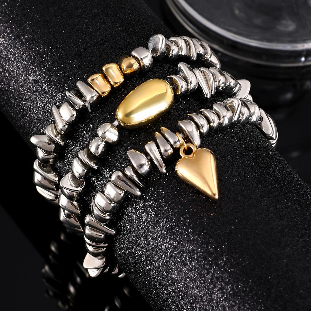Vintage Irregularity Unique Design CCB Bead Heart-Shaped Pendant Bracelet for Woman Fashion Bracelet Jewelry Holiday Gift