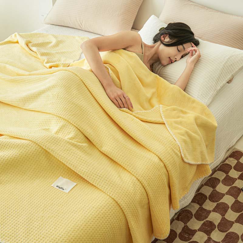 Plush Velvet Waffle Blanket - Thick Winter Throw for Bed, Sofa, or Office Nap.