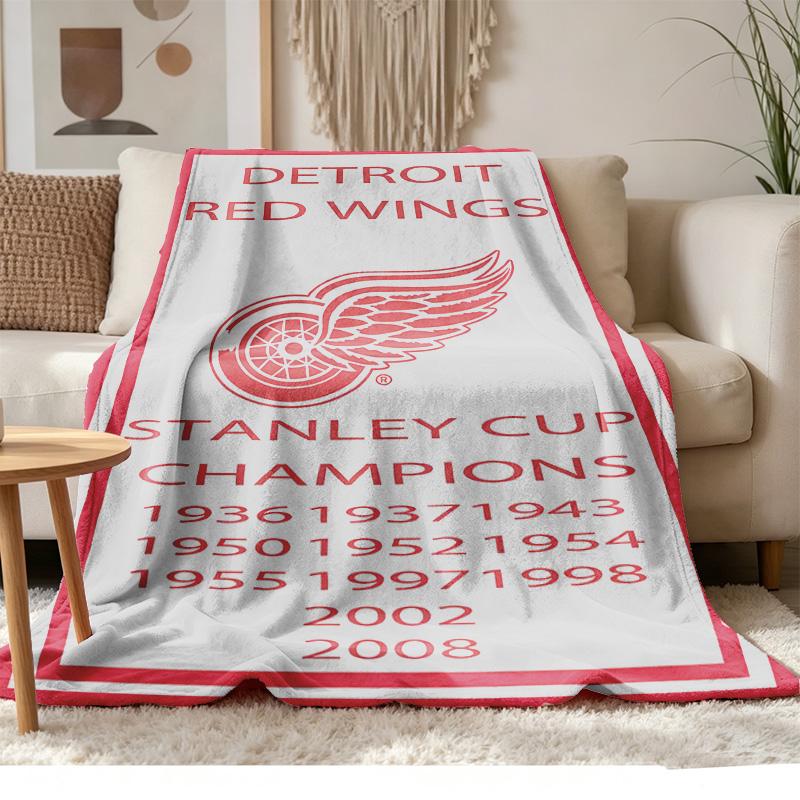 Detroit Red Wings Soft and comfortable flannel Suitable for sofas living rooms outdoor camping travel and also makes a great anniversary gif