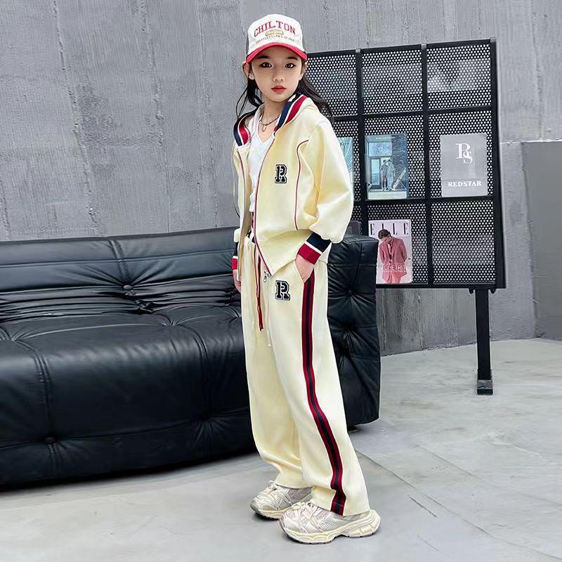 Korean-Style Girls' Spring Set: 2025 Trendy Hooded Sweatshirt & Sporty Two-Piece