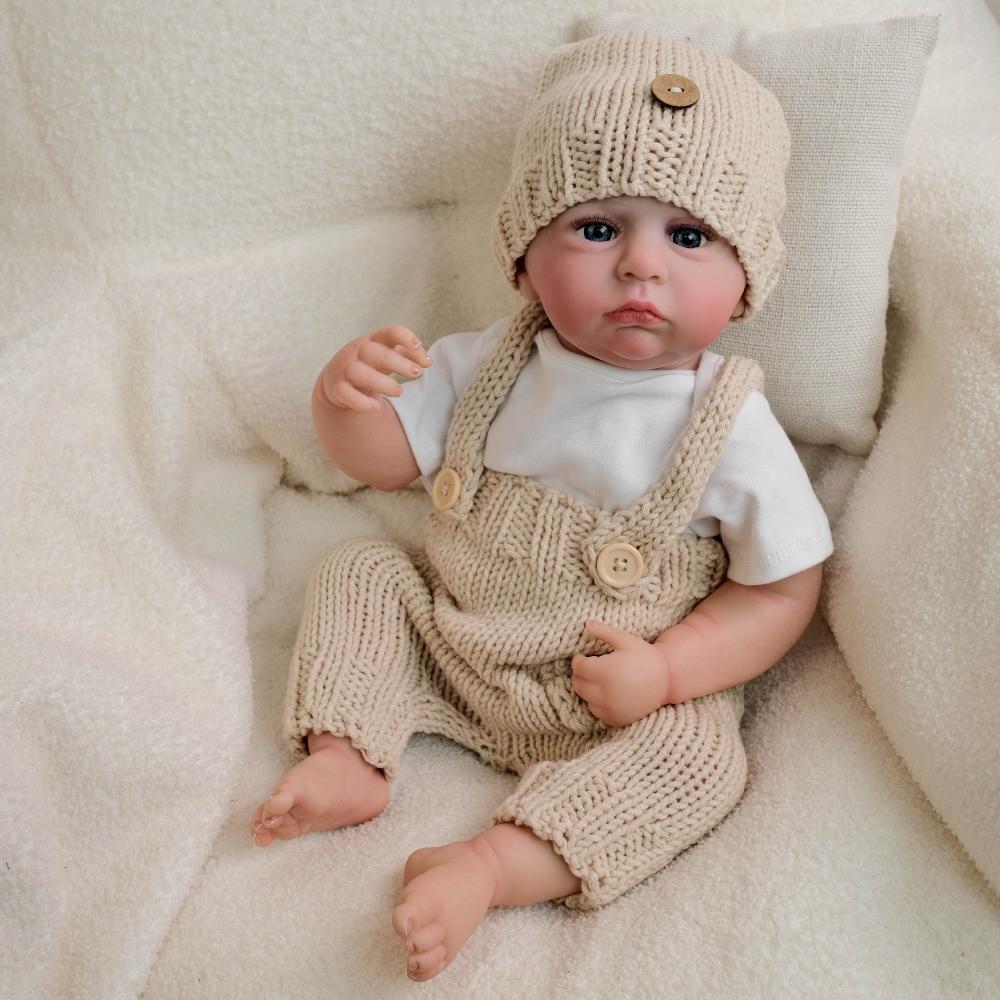 Lifelike 48cm Reborn Babies Doll Cameron Full Vinyl Body Simulation Doll Wear Khaki Knitted Overalls Realistic Newborn Baby Doll for Kid Holiday Gifts