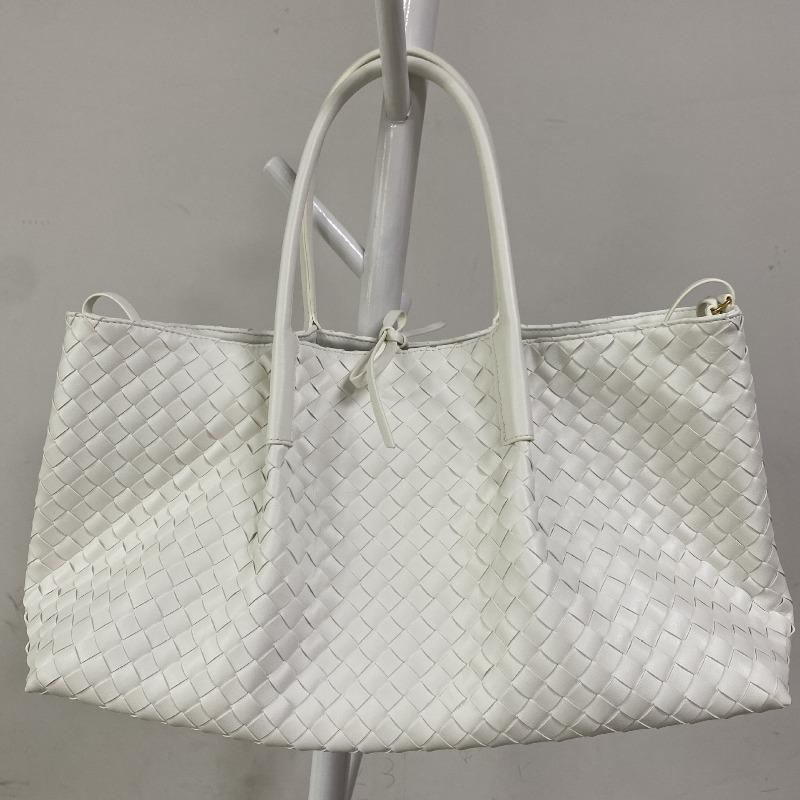 

Spring and summer new woven women s bags, premium portable shoulder bags, large-capacity hand-carried class commuter tote 43*17.5*23cm белый