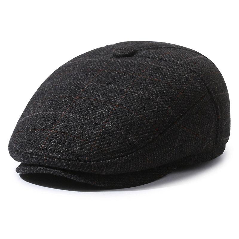 Stylish Duckbill Cap for Middle-Aged and Elderly Men - Warm, Velvet-Lined, Casual Hat for Autumn and Winter Outdoors.