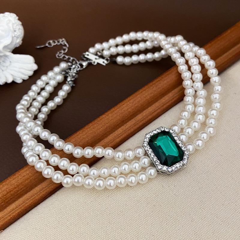 Korean Retro Pearl Diamond Fringed Neck Chain Internet Celebrity Temperament Design Sense Flower Bow Collarbone Chain Necklace Female