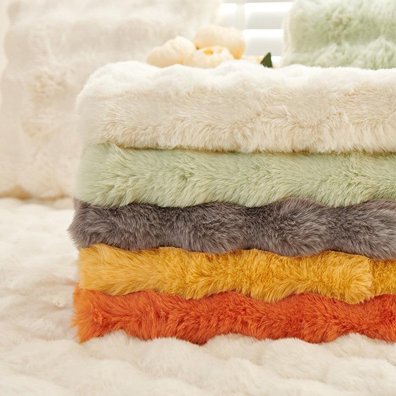 Odchlupený angorský kožený polštář na pohovku Zimní plyšový polštář Podzimní a zimní protiskluzový potah Krycí látka