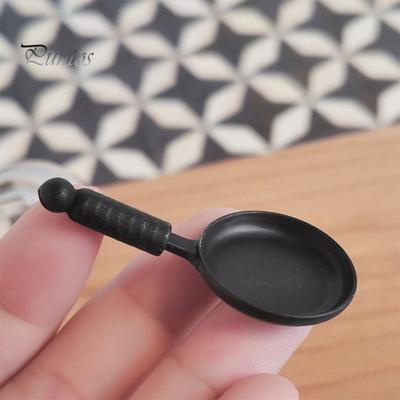 Modelo de sartén en miniatura para casa de muñecas a escala 1/12, utensilios de cocina de aspecto realista, juego de rol, accesorios de cocina